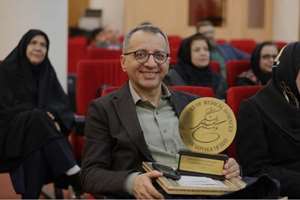 کسب جایزه مرکز تحقیقات برتر در جشنواره علمی فرهنگستان علوم پزشکی 1404
